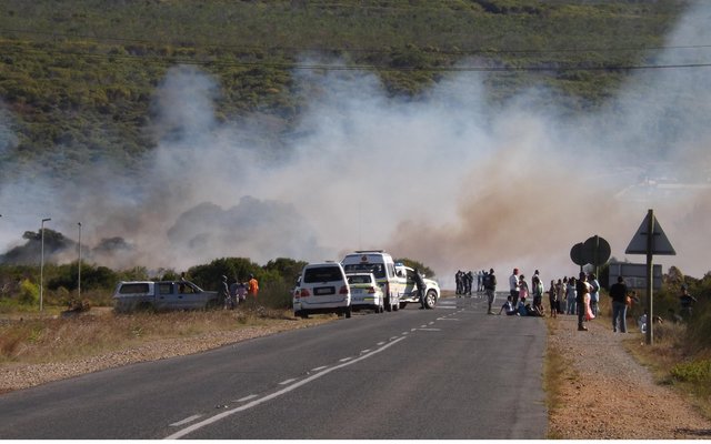 Gansbaai Chaos op R43   1_1